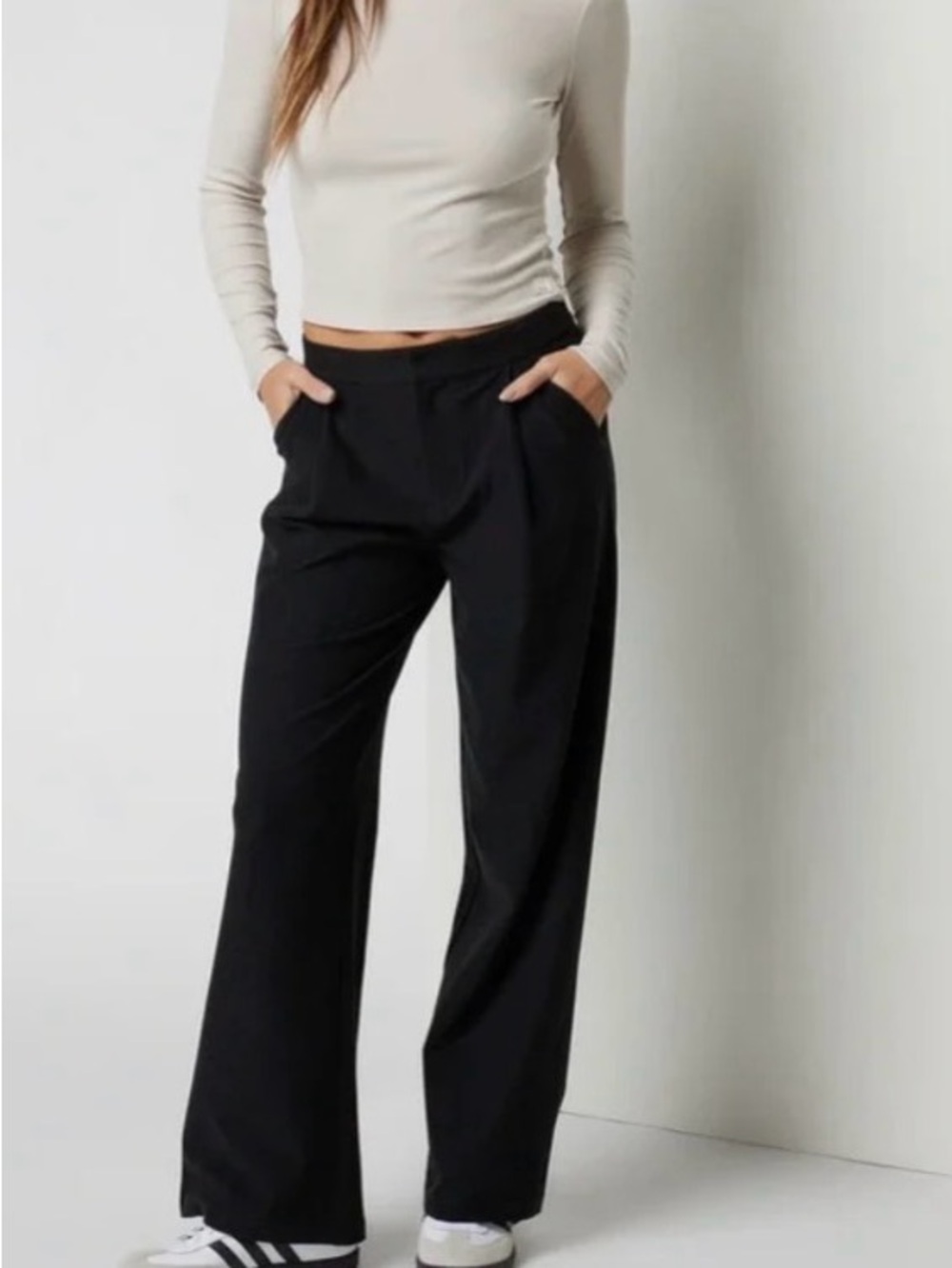 Vuori Black Wide-Leg Pull-On Pants